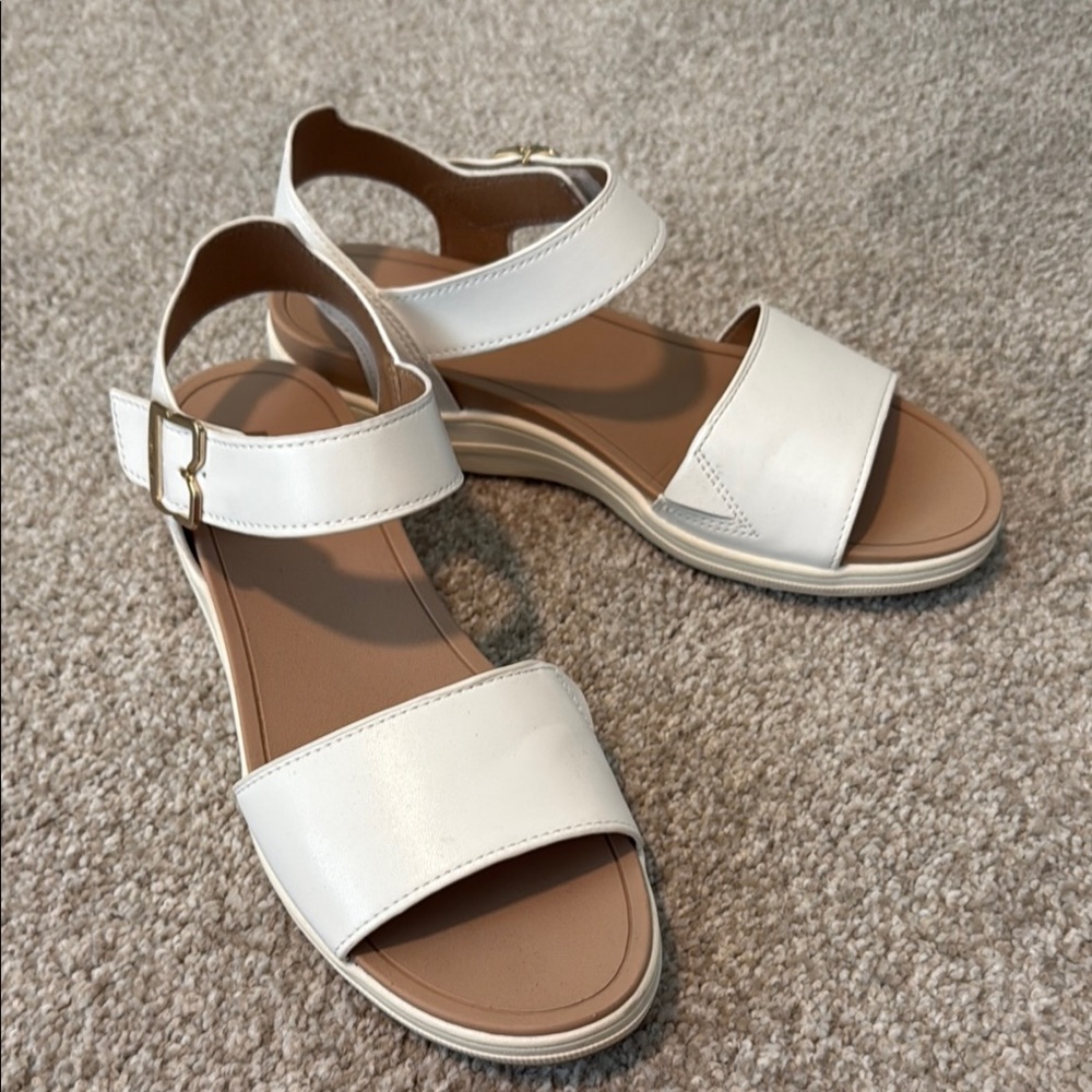 Dr. Scholl's White and Tan Sandals